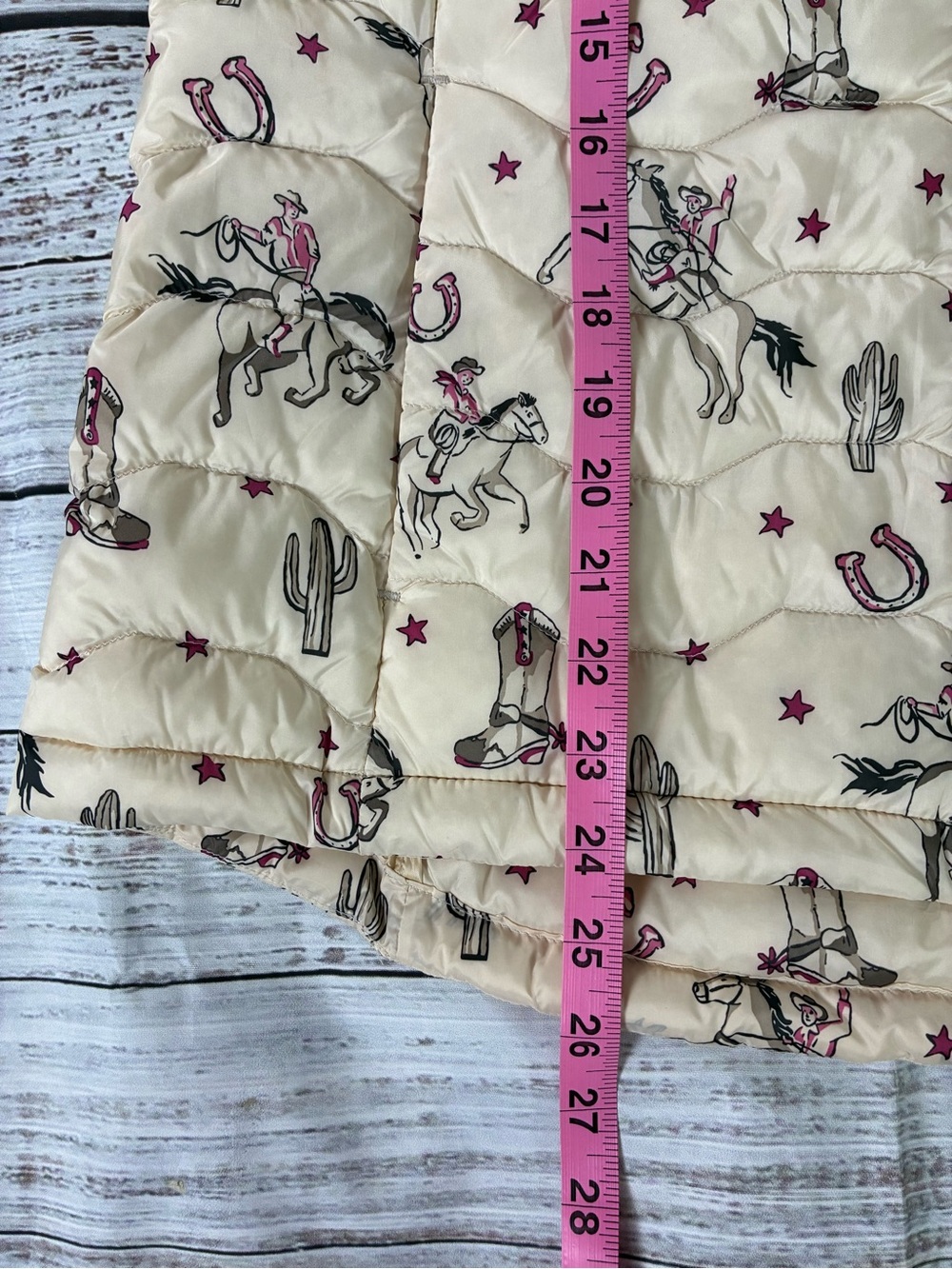 Ariat Puffer Vest Women’s L Ideal 3.0 Down Vest Retro Western Print Horses - Picture 5 of 7